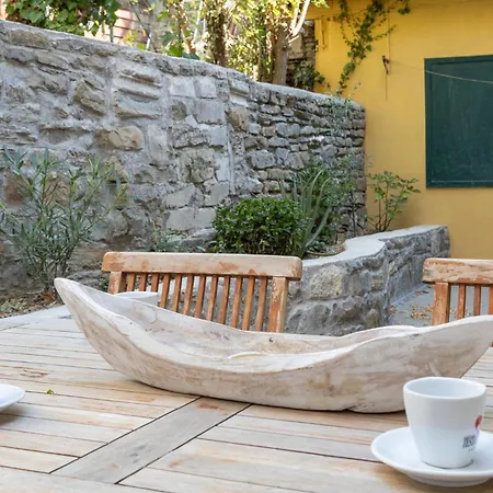 Apartamento Moderno, Con Spazio Esterno Privato Trieste