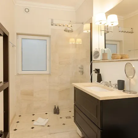 Capitolina4 - Con Spazio Esterno Privato - Naonbnb * Triest